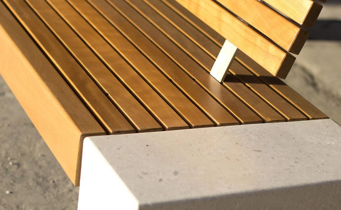 Banco urbano con madera Eraclea