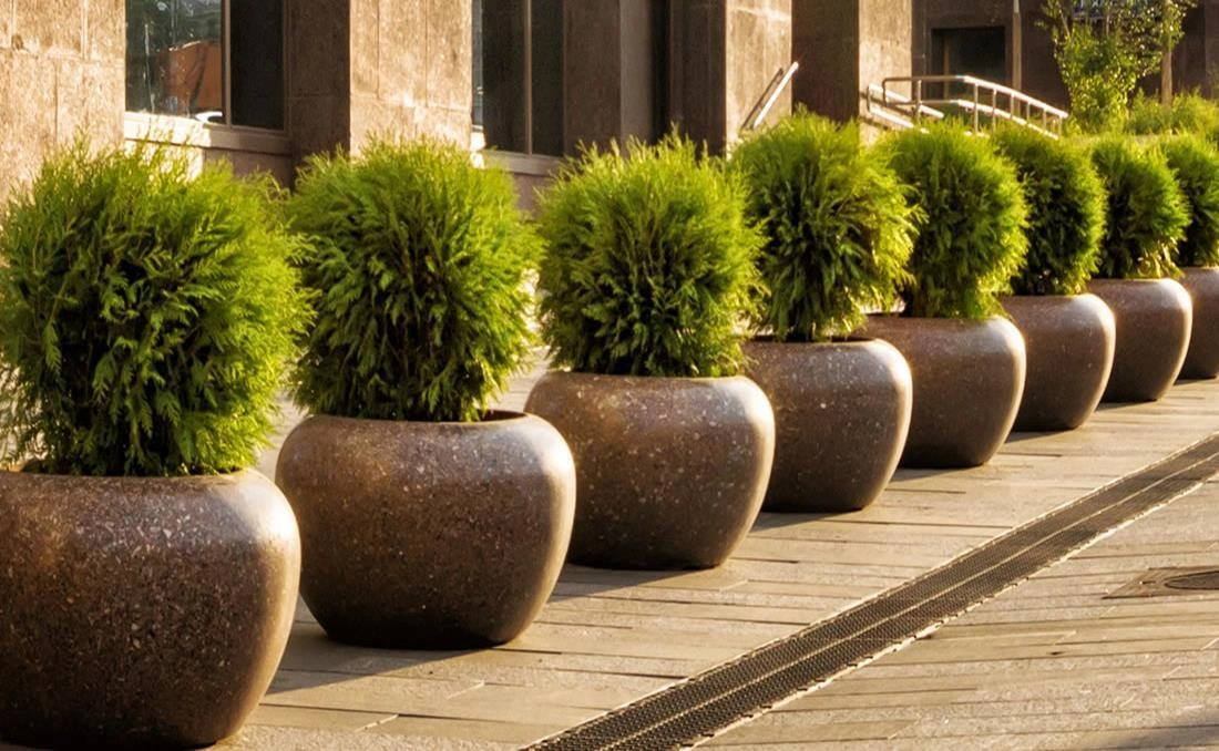 Jardineras urbanas de hormigón de diseño