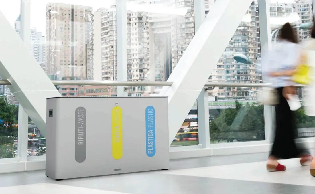 Papelera urbana de acero resistente